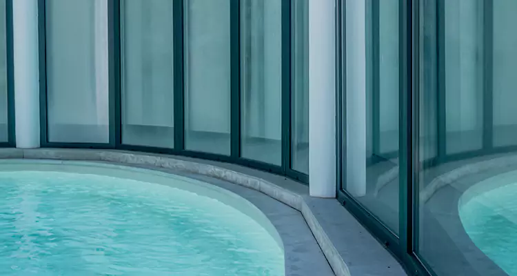 Repair Polyester Screen for Pool Enclosure in Venice, FL