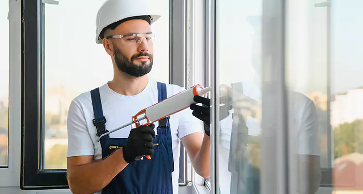 Retractable Screens Repair for Patio in Venice, FL